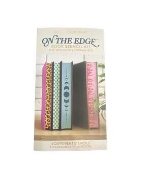 DesignWorks Ink On The Edge Book Stencil Kit